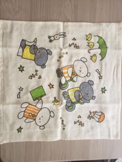 こぐまちゃん  ハンドタオルのサムネイル