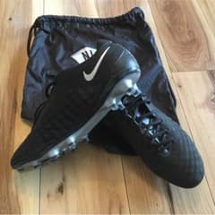 NIKE マジスタFGのサムネイル
