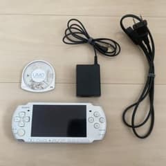 PSP-3000 ホワイト 本体 ACアダプタ、ソフト付きのサムネイル