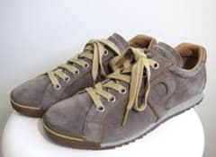 PRADA プラダ スエード ベージュ 7.5スニーカー - メルカリ