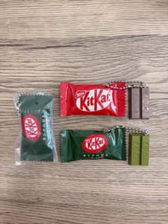 キットカット ミニチュアチャーム ガチャガチャ 3点セットのサムネイル