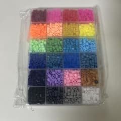 アイロンビーズ 24色セット 5mm プラスチックケース入りのサムネイル