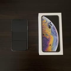 【美品】iPhone Xs Silver 64 GB SIMフリーのサムネイル