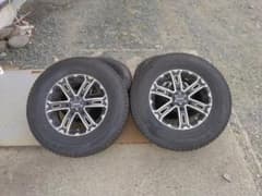 NV350 E26 キャラバンスタッドレス 215/70R15 ホイール セットのサムネイル