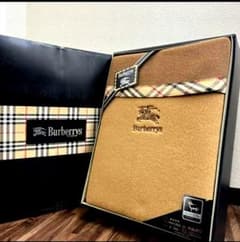 新品未使用！BURBERRY！ウール100パー毛布のサムネイル