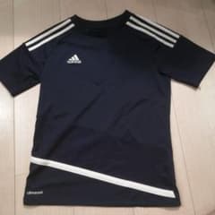 アディダス　１５０cm  Tシャツ　サッカーのサムネイル