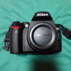 Nikon D60  ボディ 美品 ストラップのアダプターは付きませんのサムネイル