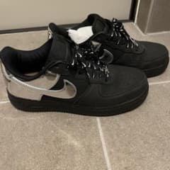 Nike エアフォースワン ブラック/シルバー 特別紐付き値下げ、早い者勝ち！ Nike エアフォースワン ブラック/シルバー 特別紐付き値下げ、早い者