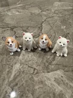 おすわりーぬ4 ガチャガチャ　カプセルトイ　 白しば　コーギーのサムネイル
