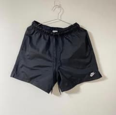 NIKE ブラック ショートパンツ Mサイズのサムネイル