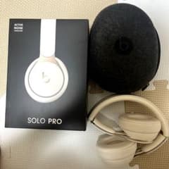 beats SOLO PRO ホワイト ヘッドホン - メルカリ