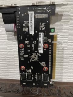 GT710 1GB グラフィックカード（中古品）のサムネイル