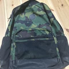 Hurley 迷彩バックパック　アウトドア　リュックのサムネイル