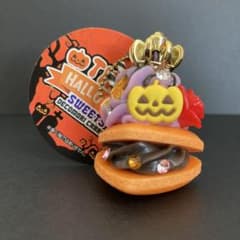 タイニーハロウィンスウィーツデコ盛りチャームのサムネイル