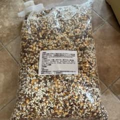 鳥の餌　穀物ミックス 4.85kg 12種類のサムネイル