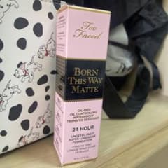 Too Faced Born This Way Matte 30mlのサムネイル