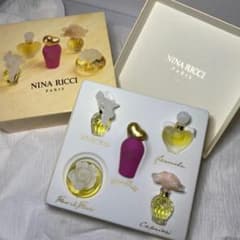【新品】NINA RICCI PARIS ミニ香水 5点 セットのサムネイル