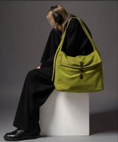 civvy. Felt Shoulder Bagのサムネイル