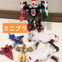 ミニプラ 怪盗戦隊ルパンレンジャーVS警察戦隊パトレンジャーのサムネイル