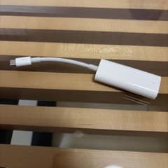 Thunderbolt 3（USB-C）- Thunderbolt 2アダプタのサムネイル