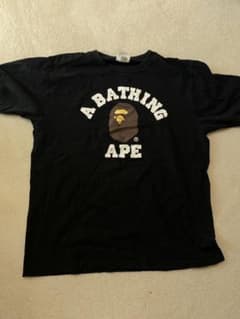 破格！アベイシングエイプの王道Tシャツです！のサムネイル