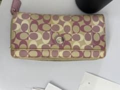 COACH シグネチャー ラウンドファスナー 長財布 パープルのサムネイル