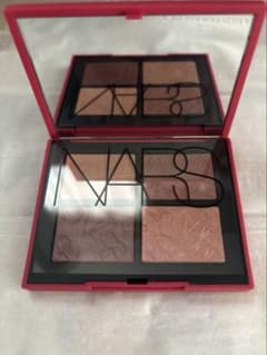 NARS ライトリフレクティング クワッドアイシャドー　03732のサムネイル