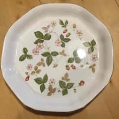 Atsukoさん専用！ウェッジウッド ワイルドストロベリー 皿のサムネイル