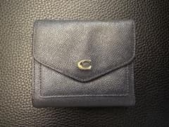 coachウィンスモール 三つ折り財布 12月売れなければ→売却停止のサムネイル