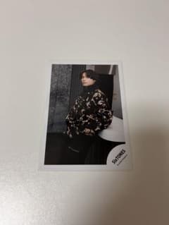 SKYONES 松村北斗 公式写真のサムネイル