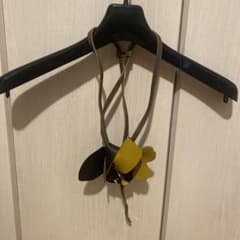 MARNI 花モチーフ レザーネックレス イエロー ブラック 新品 - メルカリ