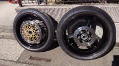 【タイヤ】METZELER M7RR 120/70ZR17 190/50ZR17のサムネイル
