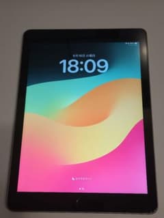 iPad第6世代 32GB シルバー A1893 - メルカリ