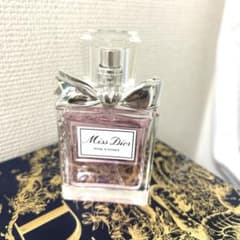 Miss Dior Rose N' Roses 香水 30ml箱付きのサムネイル