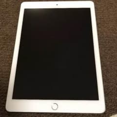 美品 ipad pro 9.7 シルバー 32GB wifiのサムネイル