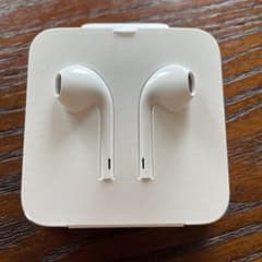 iPhone 純正イヤホン アップルのサムネイル