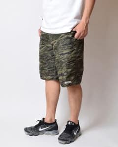新作 GHOSTLION CAMO BOARD SHORTSのサムネイル