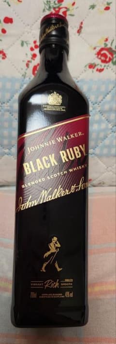 Johnnie Walker BLACK RUBY ウイスキーのサムネイル