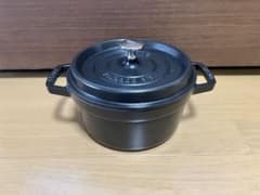 美品 STAUB ストウブ ピコ・ココット ラウンド20cm 小瀬鵜飼い限定ノブ 美品 STAUB ストウブ ピコ・ココット ラウンド20cm 小瀬鵜飼い限定ノブ
