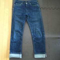 A.P.C. 赤耳 デニム パンツのサムネイル