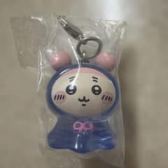 ちいかわ めじるしアクセサリー3 古本屋 カニちゃん ガチャガチャのサムネイル