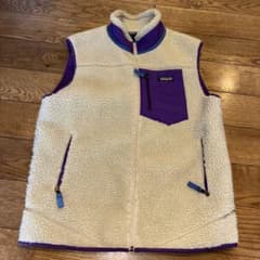 ま*ー様 patagonia フリースベスト Lサイズ ホワイト/パープルのサムネイル