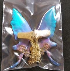☆レジン作品☆蝶のストールクリップのサムネイル