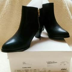 ぴょん様 専用☆新品！人気商品‼ ショートブーツ  GLOBAL WORKのサムネイル