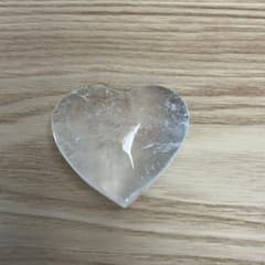 水晶　ハートのサムネイル