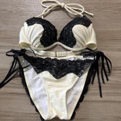 Lip Service レース装飾 ビキニセット ホワイト×ブラックのサムネイル