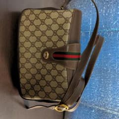 GUCCIショルダーバッグのサムネイル