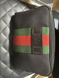 GUCCI グッチ ウェブストライプ ボディバッグのサムネイル