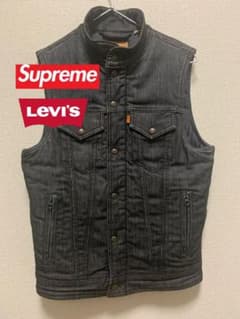 supreme levi’s コラボ　ダウンベストのサムネイル