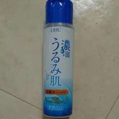化粧水のサムネイル